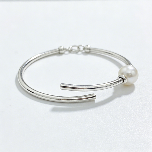 Double-Layer Open Single Pearl Minimalist Bangle